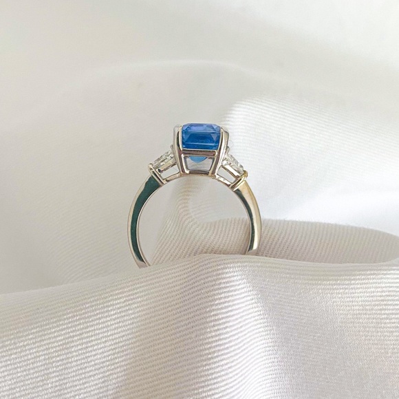 Natural 4.77CT Blue Sapphire Ring with 0.81CT Trapezoid Diamonds 14K White Gold - Picture 6 of 9